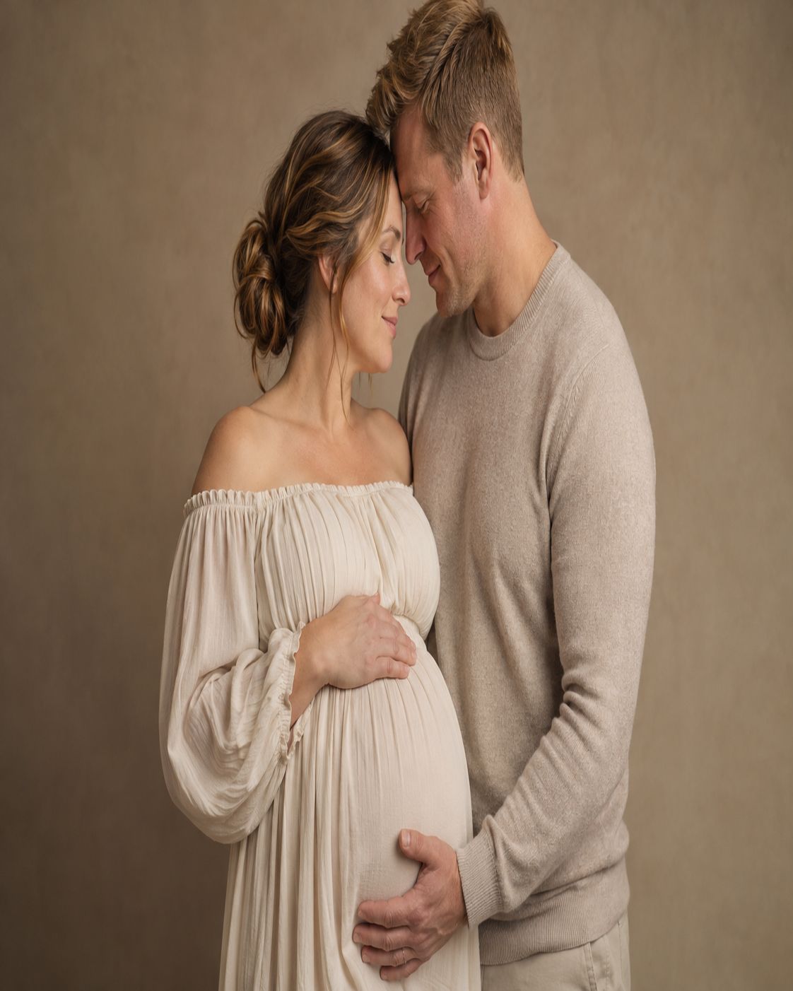 intimate partner hand on bump
